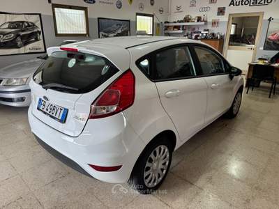 Ford Fiesta 5 porte Bz.- GPL Black & White Edi Bianco usata Terracina