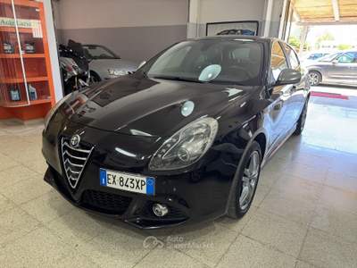 Alfa Romeo Giulietta GIULIETTA 2.0 JTDM-2 Distinctive Nero usata Terracina