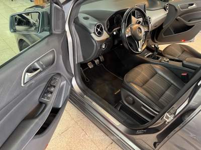 Mercedes-Benz Classe B B 180 CDI Premium Grigio usata Terracina
