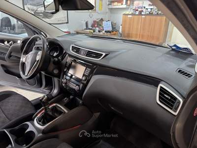 Nissan Qashqai Nissam QASHAI 1.5 dci Tekna NAVIGATORE Nero usata Terracina
