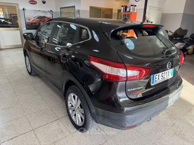 Nissan Qashqai Nissam QASHAI 1.5 dci Tekna NAVIGATORE Nero usata Terracina