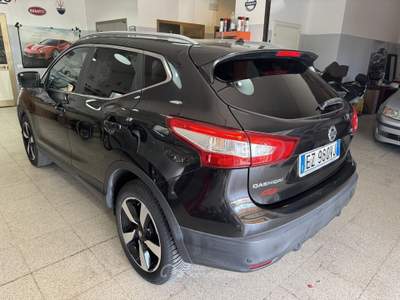 Nissan Qashqai QASHAI 1.6 DCi N-Tech Tetto-Navigatore Nero usata Terracina