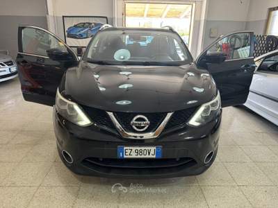 Nissan Qashqai QASHAI 1.6 DCi N-Tech Tetto-Navigatore Nero usata Terracina