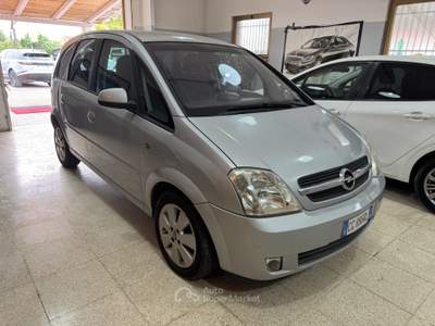 Opel Meriva 16V 100Ccv. Cosmo OK NEOPATENTATI Nero usata Terracina