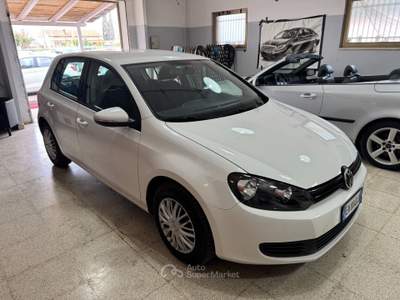 Volkswagen Golf 105 cv. 5p. Highline OK NE Bianco usata Terracina