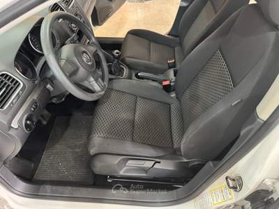 Volkswagen Golf 105 cv. 5p. Highline OK NE Bianco usata Terracina