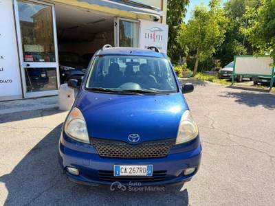 Toyota Yaris Yaris Verso 1.3 Sol, ADATTA A NEOPATENTATI Blu/Azzurro usata Crevalcore