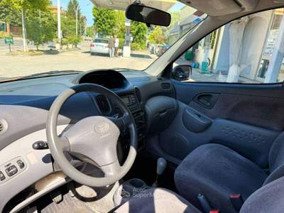Toyota Yaris Yaris Verso 1.3 Sol, ADATTA A NEOPATENTATI Blu/Azzurro usata Crevalcore