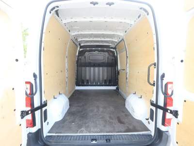 Renault Master Master T35 2.3 dCi 135 PM-TM Furgone Ice Bianco usata Parma