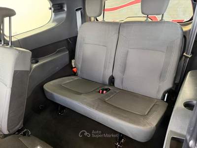 Dacia Lodgy 7 POSTI 1.5 DIESEL 110CV Oro usata Giugliano