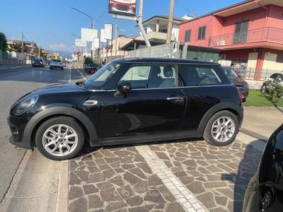 MINI Clubman One D 1.5 Nero usata Cellole