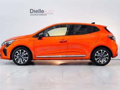 Renault Clio Clio 1.6 E-Tech full hybrid Techno 145cv Arancione usata Borgaro Torinese
