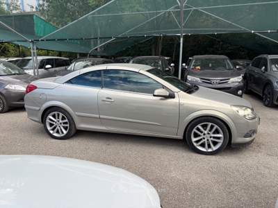 Opel Astra TwinTop 1.6 16V Cosmo CABRIO Bronzo usata Bologna