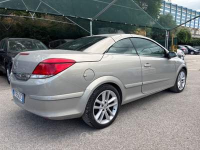 Opel Astra TwinTop 1.6 16V Cosmo CABRIO Bronzo usata Bologna