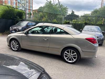 Opel Astra TwinTop 1.6 16V Cosmo CABRIO Bronzo usata Bologna