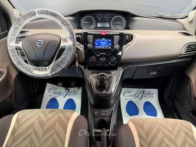 Lancia Ypsilon 1.3 Multijet 95 CV Platinum 2016 Beige usata Teverola