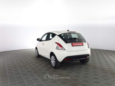 Lancia Ypsilon Ypsilon 1.0 FireFly 5 porte S&S Hybrid Silver Plus Bianco usata Parma