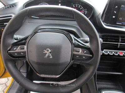 Peugeot 208 1.2 puretech Active Pack 100 cv Giallo usata SARONNO