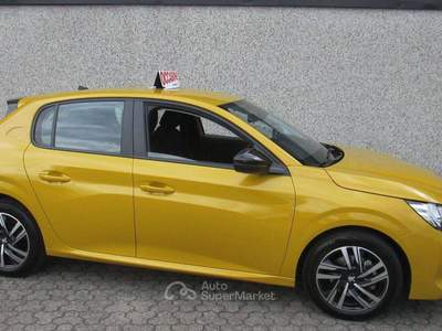 Peugeot 208 1.2 puretech Active Pack 100 cv Giallo usata SARONNO