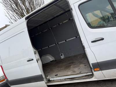 Mercedes-Benz Sprinter Abbiamo altri furgoni simili, con meno kilometri. usata Bagnolo in Piano