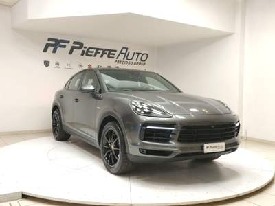 Porsche Cayenne  3.0 v6 e-hybrid Grigio usata Civitanova Marche