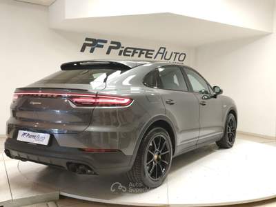 Porsche Cayenne  3.0 v6 e-hybrid Grigio usata Civitanova Marche