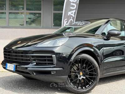Porsche Cayenne cayenne e-Hybrid Coupe’ Nero usata Niardo