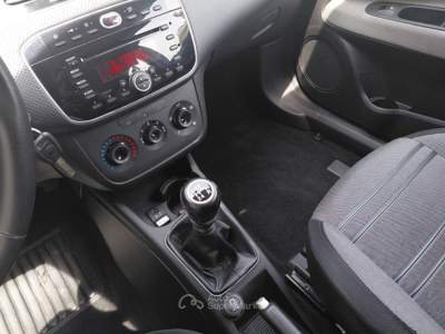 Fiat Punto Evo 3p 1.2 Dynamic 69 cv (Neopatentati) Bianco usata Bernate Ticino