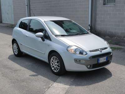 Fiat Punto Evo 3p 1.2 Dynamic 69 cv (Neopatentati) Bianco usata Bernate Ticino