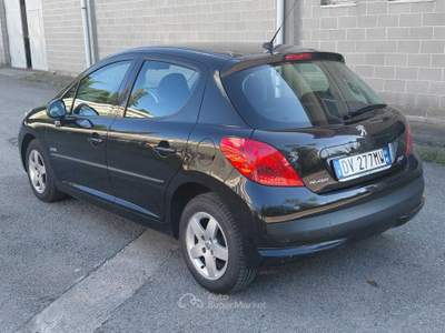 Peugeot 207 1.4 8v 5p Energie Sport (Neopatentati) UNICO PROPRIETARIO Nero usata Bernate Ticino