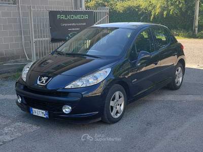 Peugeot 207 1.4 8v 5p Energie Sport (Neopatentati) UNICO PROPRIETARIO Nero usata Bernate Ticino