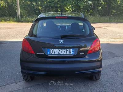 Peugeot 207 1.4 8v 5p Energie Sport (Neopatentati) UNICO PROPRIETARIO Nero usata Bernate Ticino