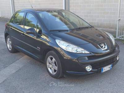 Peugeot 207 1.4 8v 5p Energie Sport (Neopatentati) UNICO PROPRIETARIO Nero usata Bernate Ticino