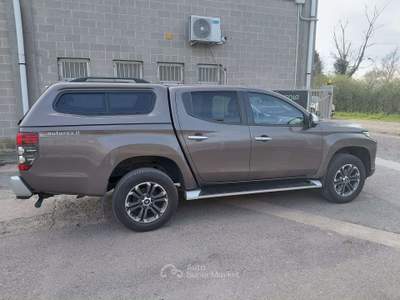 Mitsubishi L200 2.3d D.cab hard top 150cv auto UNICO PROPRIETARIO Marrone usata Bernate Ticino