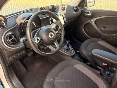 Smart ForFour EQ Passion Blu/Azzurro usata Civitavecchia