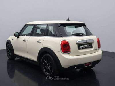 MINI 1.5 Cooper D Hype 5 1.5 Business 5p auto Bianco usata Civitavecchia