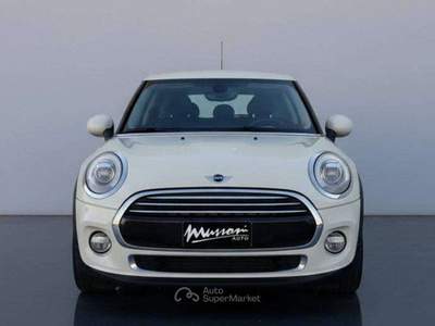 MINI 1.5 Cooper D Hype 5 1.5 Business 5p auto Bianco usata Civitavecchia