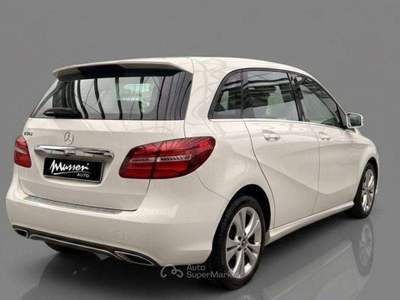 Mercedes-Benz Classe B d Sport Next auto Bianco usata Civitavecchia
