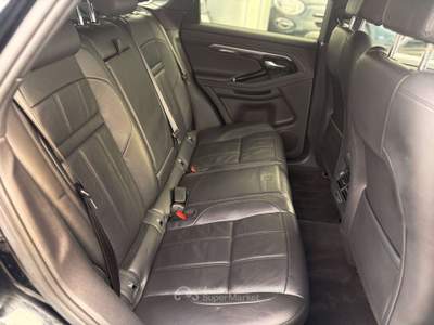 Land Rover Range Rover Evoque R-Dynamic 2.0d i4 mhev AWD Auto Nero usata Civitavecchia