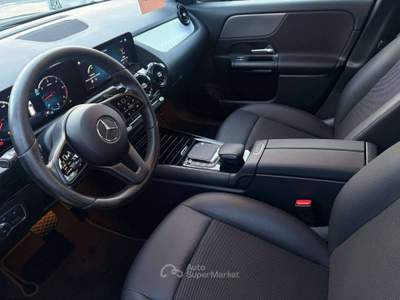 Mercedes-Benz GLA Business Extra auto Nero usata Civitavecchia