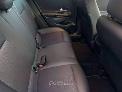 Mercedes-Benz GLA Business Extra auto Nero usata Civitavecchia