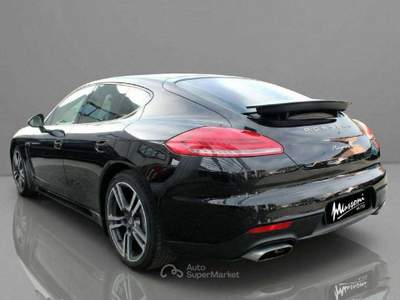 Porsche Panamera 3.0 250cv Nero usata Civitavecchia