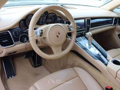 Porsche Panamera 3.0 250cv Nero usata Civitavecchia