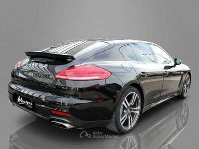 Porsche Panamera 3.0 250cv Nero usata Civitavecchia