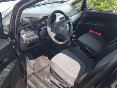 Fiat Grande Punto frizione, distribuzione tagliando e gomme nuove Nero usata Treviglio