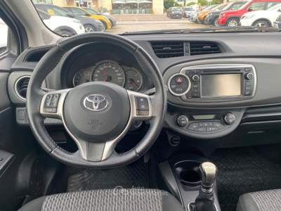 Toyota Yaris 1.4 D-4D 5 porte Active Bianco usata Sinalunga