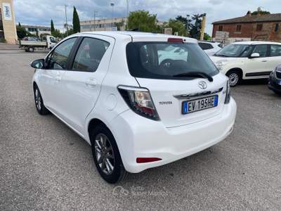 Toyota Yaris 1.4 D-4D 5 porte Active Bianco usata Sinalunga