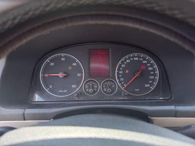 Volkswagen Touran 2.0 TDI Trendline Grigio usata Roma