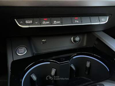 Audi A4 quattro Matrix S tronic S line black edition Pano Bianco usata Rubano