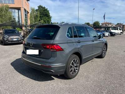 Volkswagen Tiguan 2.0 TDI SCR Life UNICO PROPRIETARIO KM TAGLIANDATI Grigio usata Portogruaro